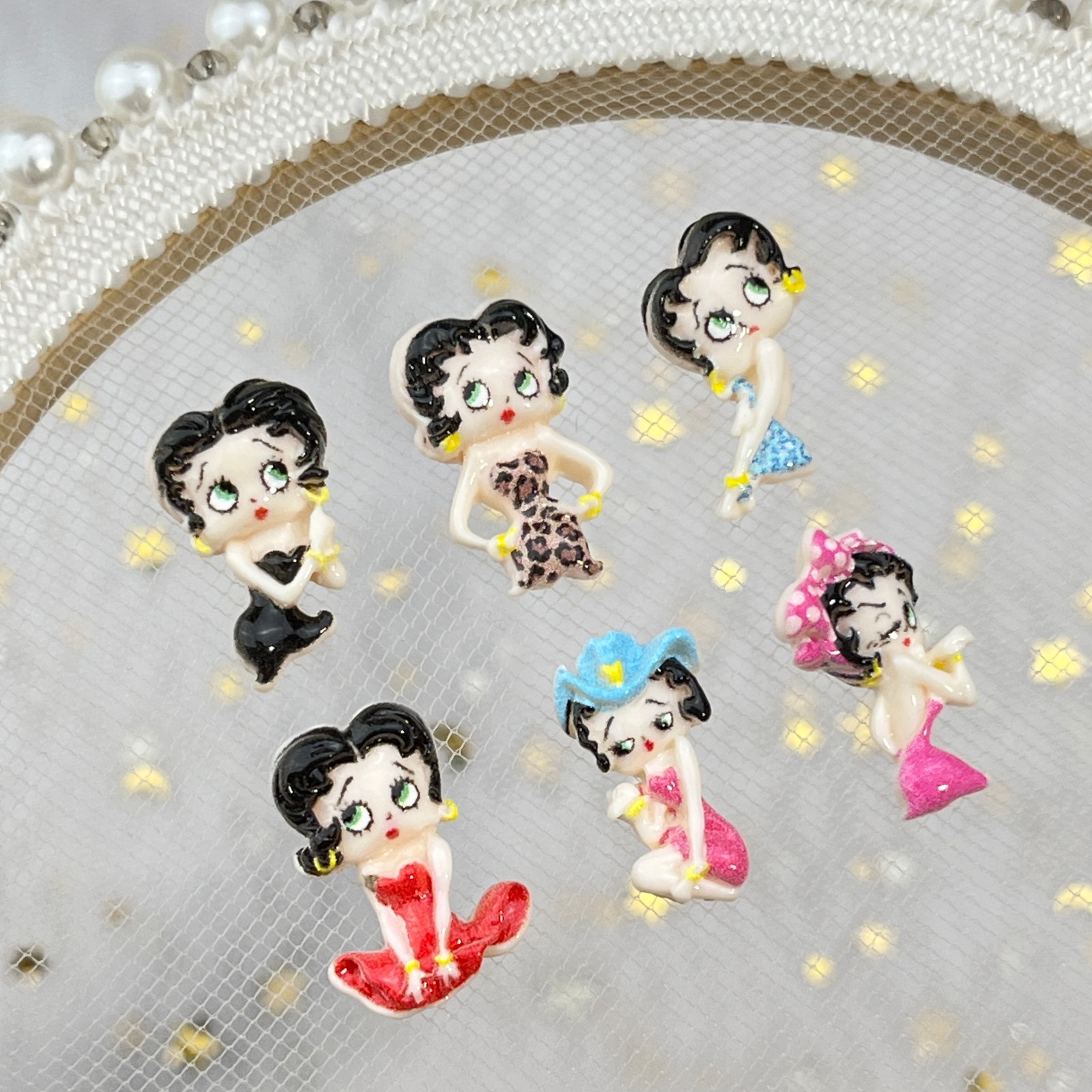 100pcs Cartoon Betty Nail Art  - đánh giá và giá Resin Art Resin